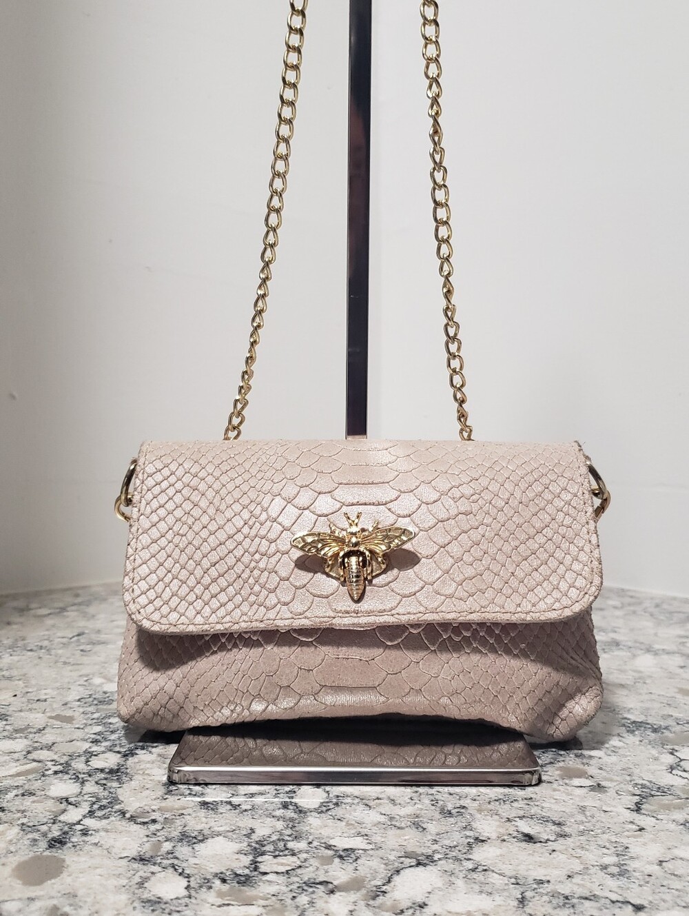 German Fuentes Leather Italian White Textured Bee Clasp Crossbody Bag
